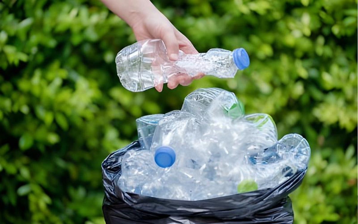 Les différents usages d&rsquo;une bouteille en plastique vide pour les restaurants