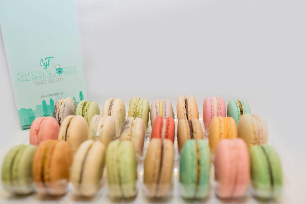 50pcs - Insert plastique PET transparent 4 macarons (2x2) avec fermeture clipsable - 10,8 cm x 7,4 cm x 2,3 cm